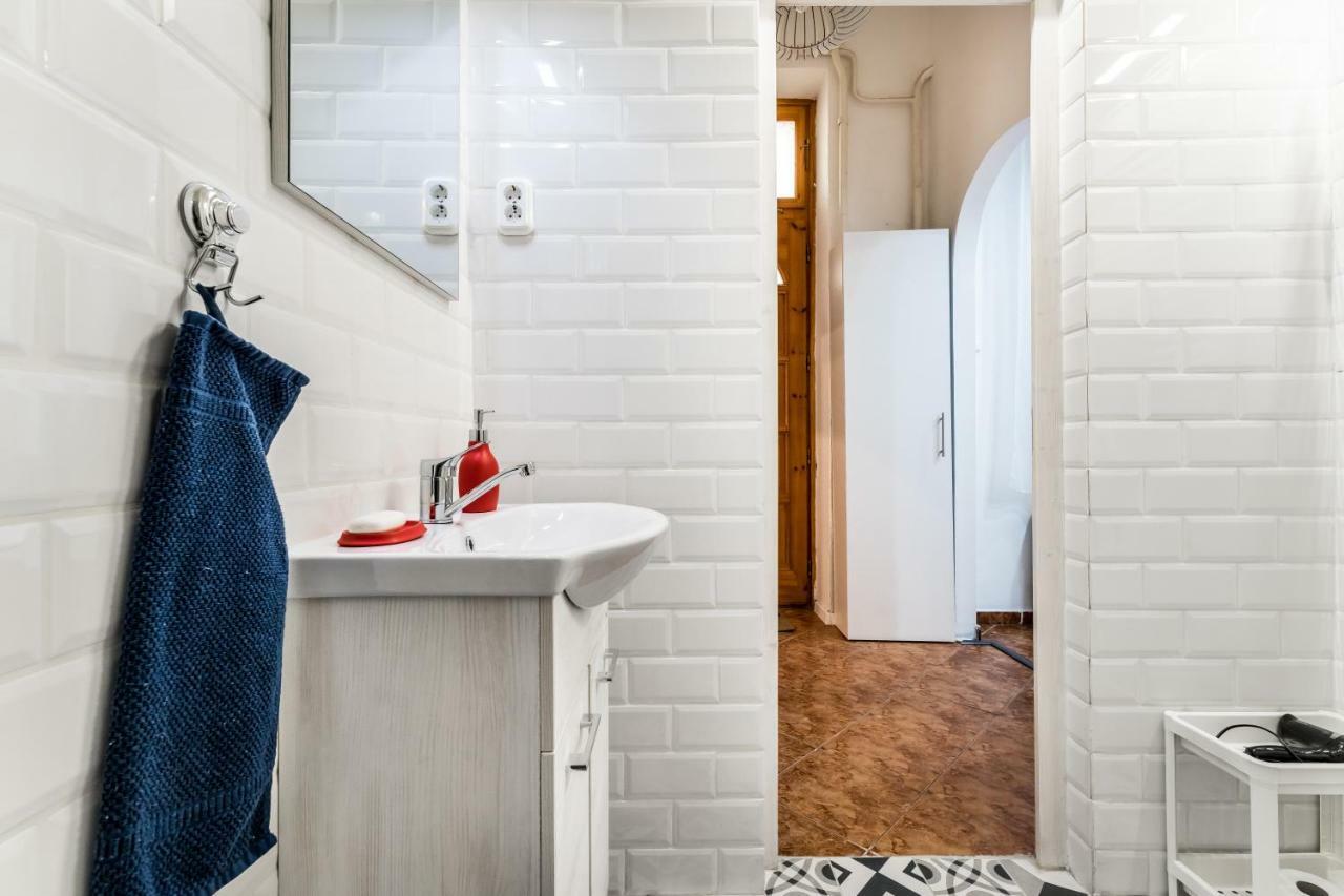 Bpr Cozy Rosie Apartment Budapest Bagian luar foto